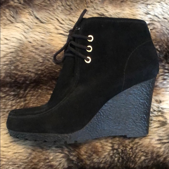 Michael Kors Boots - Size 37 (7) - Picture 2 of 3